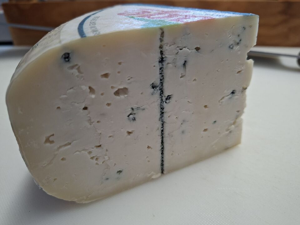 Goat Blue Dutch