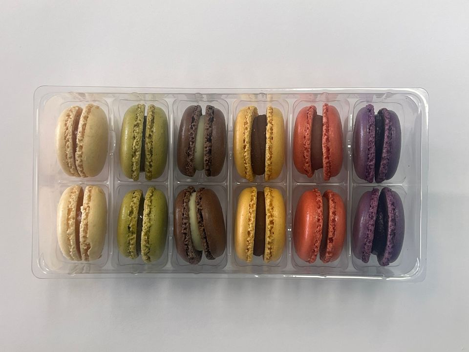 Gourmet Macaroons Assortment 12 pack - FROZEN