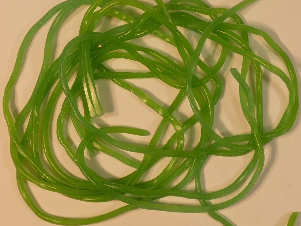 Apple Laces