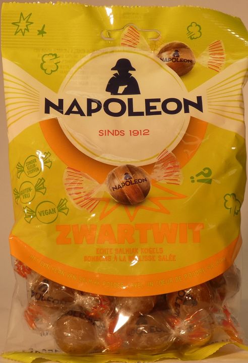 Salmiak Kogels - Black/White 150g Napoleon