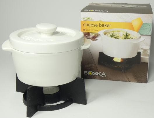 Boska Cheese Baker - Four à Camembert Avec Bougie Chauffe-Plat - Porcelaine, Support Fonte - Dimensions 154x130x145 Mm - Pour Fondue, Gratins, Plats Chauds