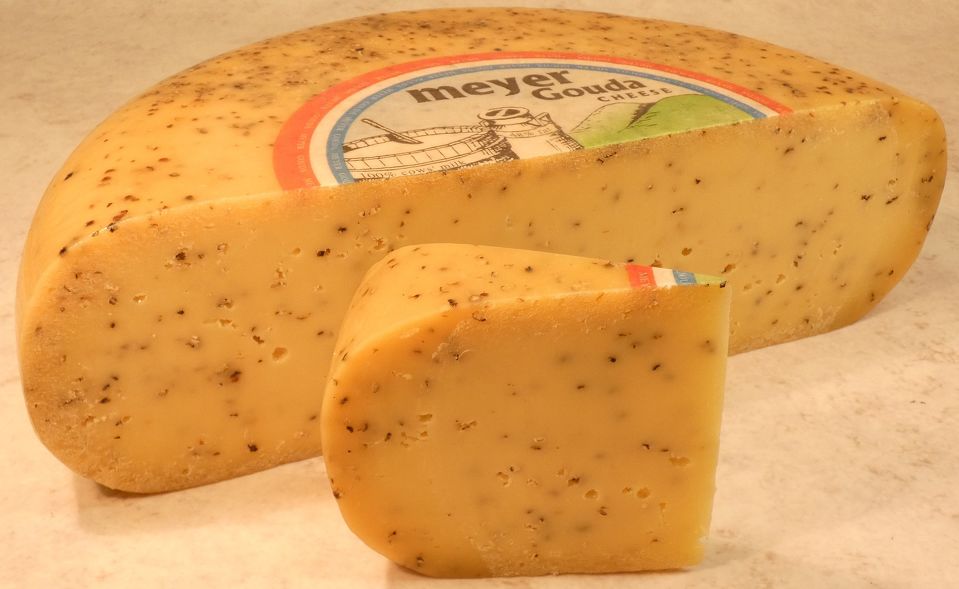 Cracked Pepper Gouda