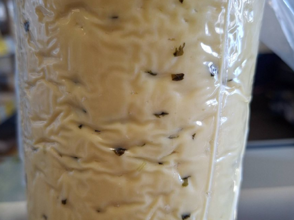 Garlic/Chives Gouda Core