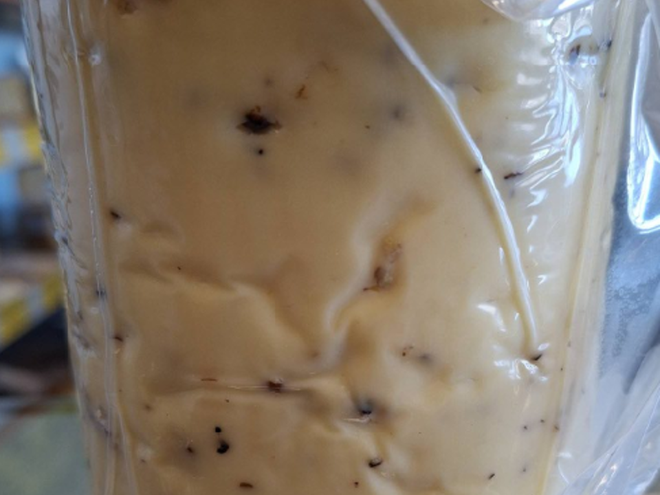 Cracked Pepper Gouda Core